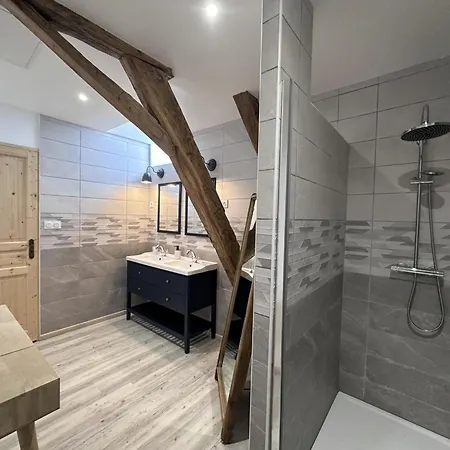 Charmant Gite Renove Avec Jardin Et Jeux Pour Enfants - Fr-1-489-546 *